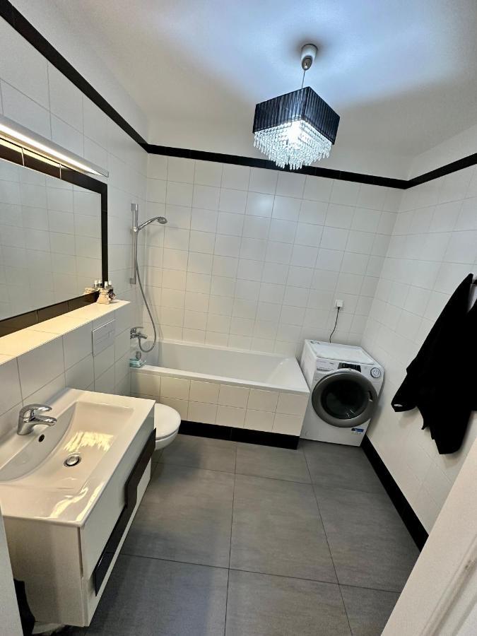 Apartament Browar Lubicz- 5min Walk To The Old Town, Garage *